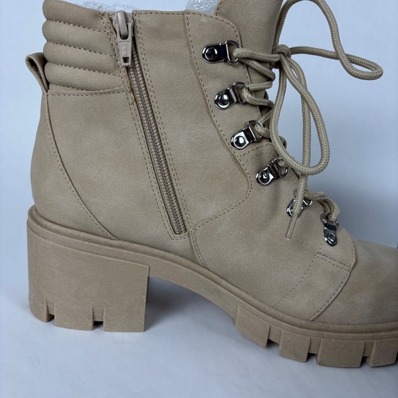 Sun Stone, Rutheep Faux Leather, Round Toe, Low Ankle Lug Bootie Women’s 10 - Picture 7 of 7